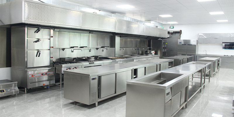 商家在选择厨房设备时,应提前考虑空间位置布局是否合理,是否便携